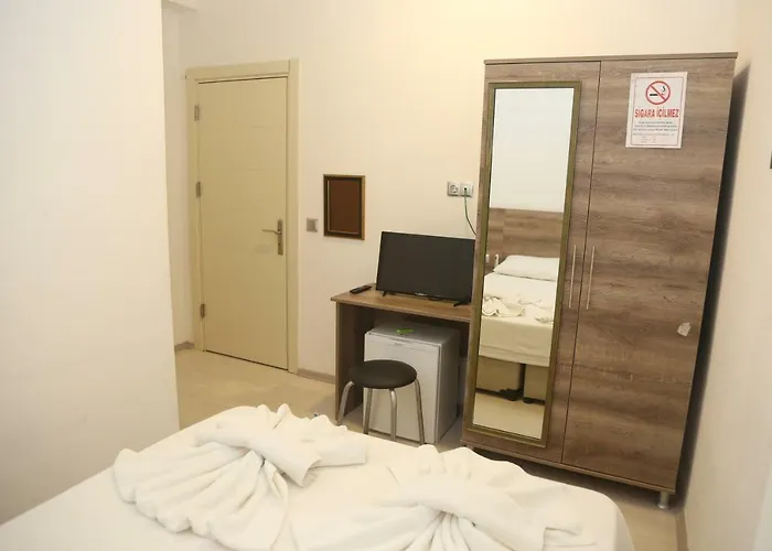 Carsi Butik Szálloda *